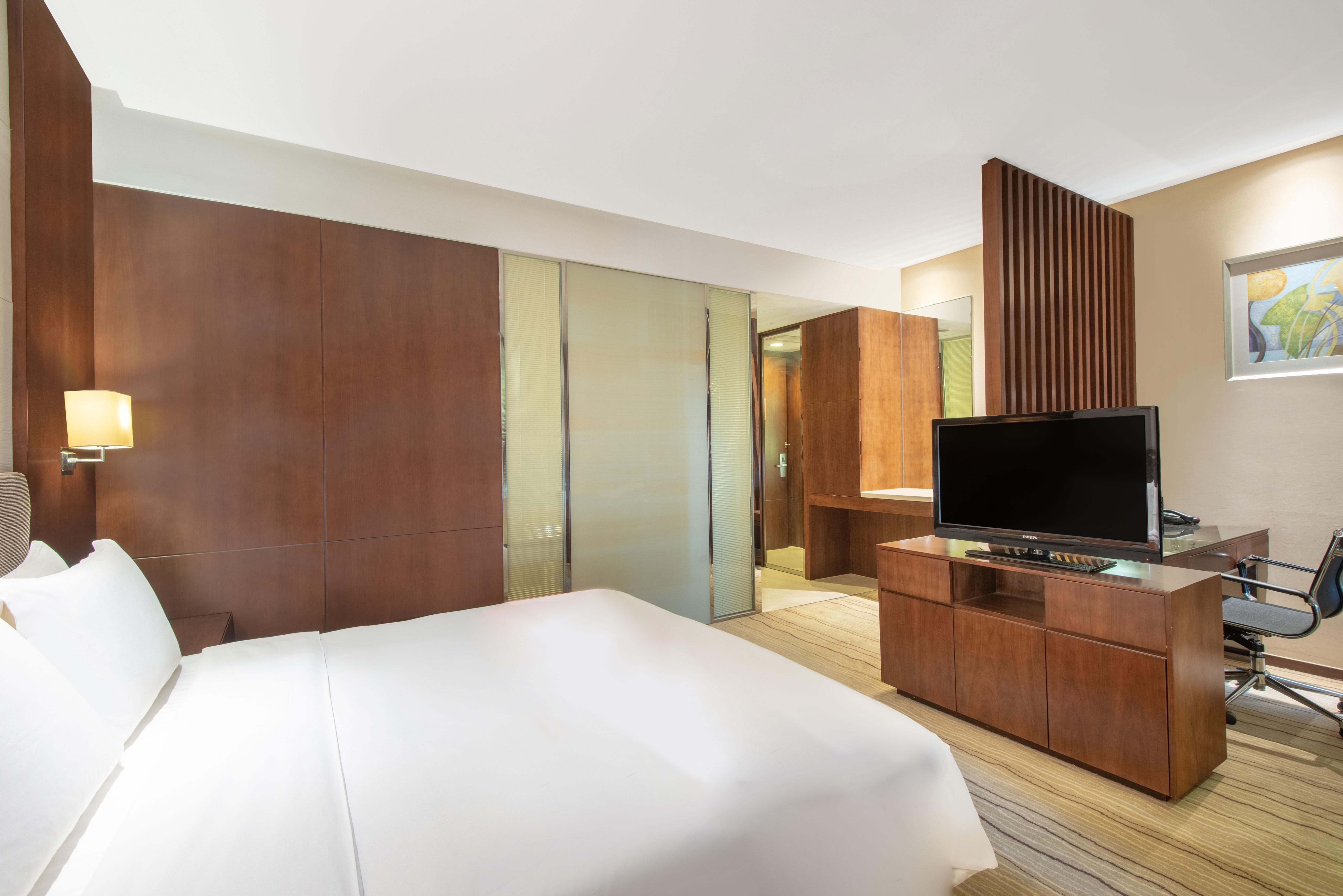 Holiday Inn Taicang City Centre By Ihg Exterior photo