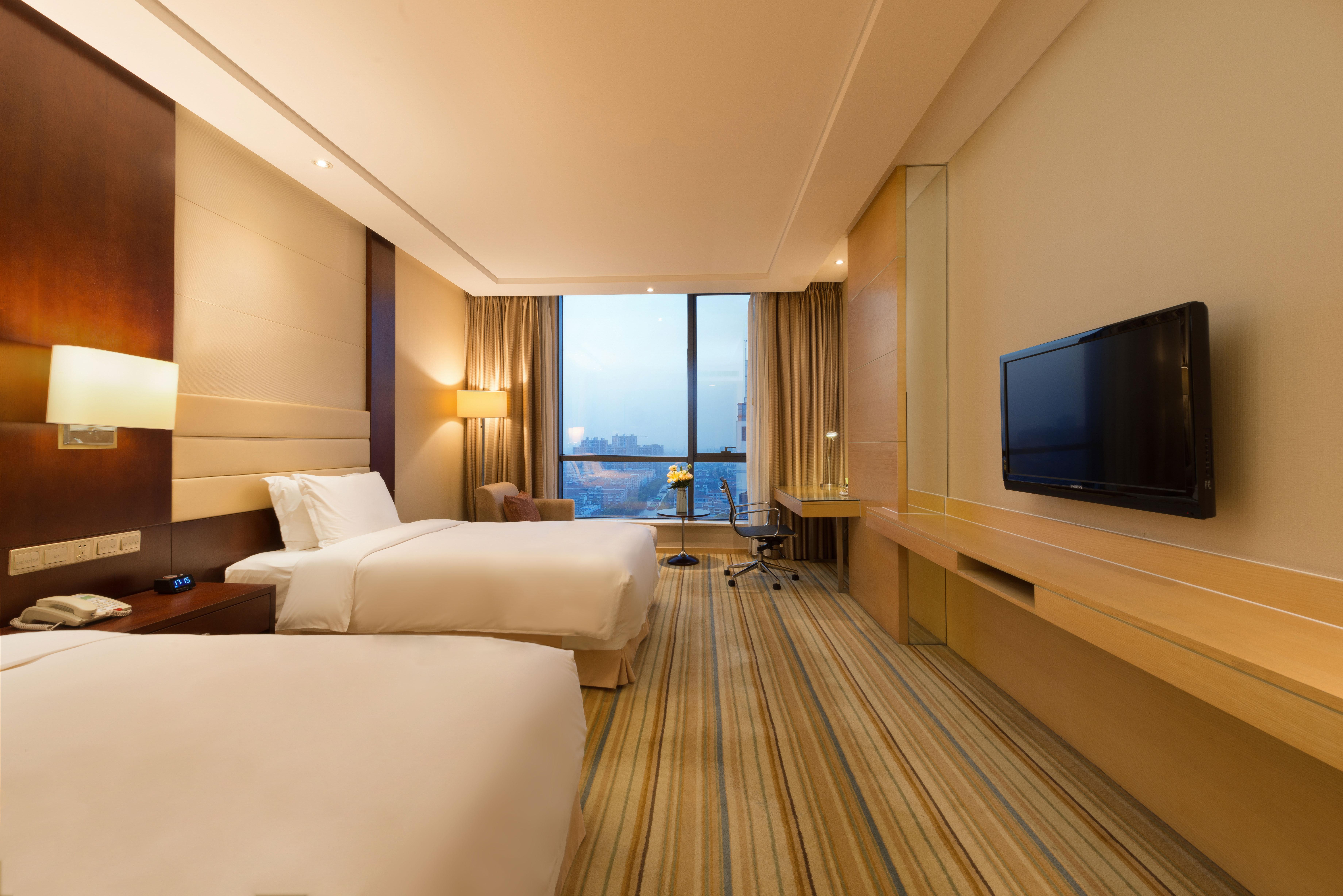 Holiday Inn Taicang City Centre By Ihg Exterior photo