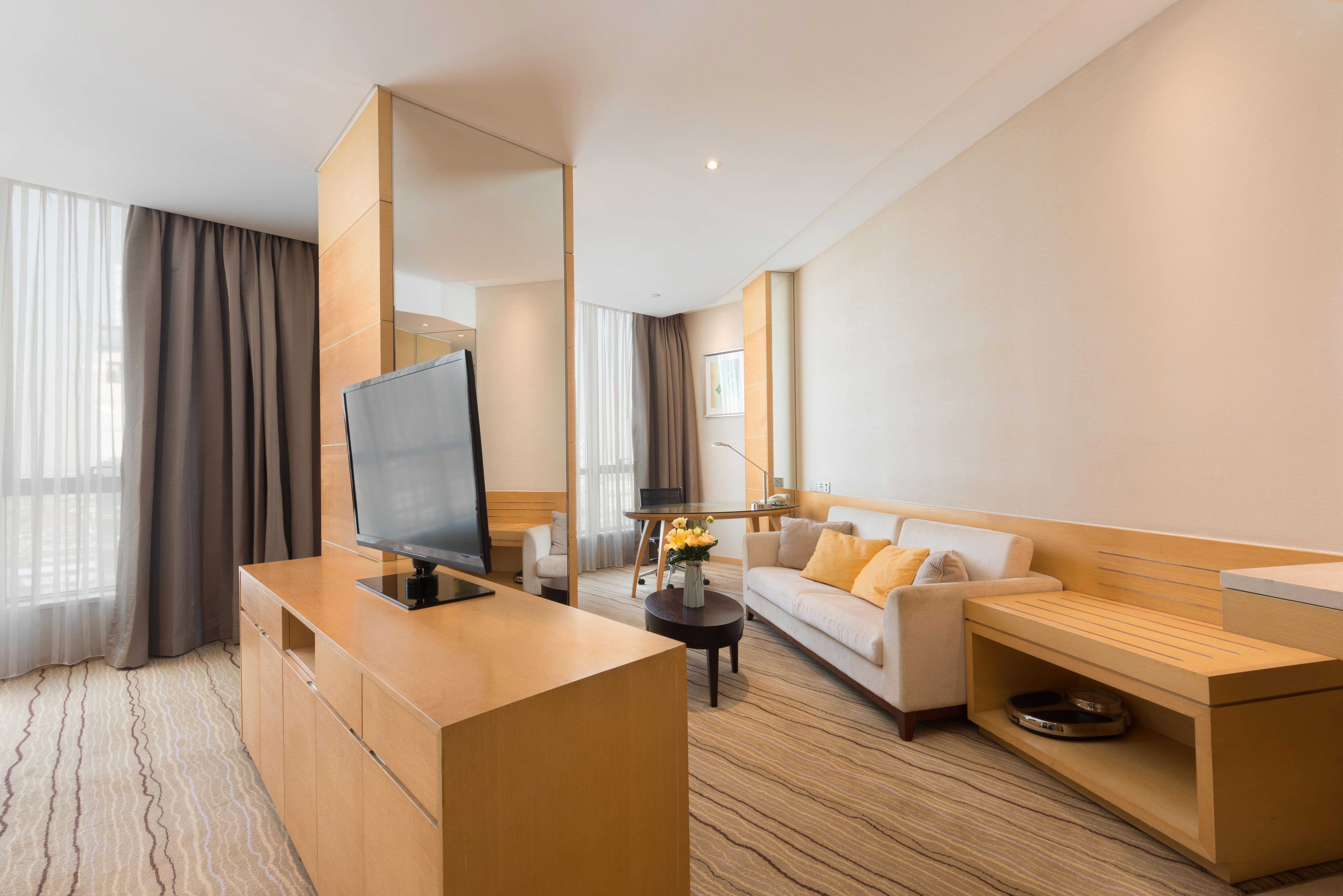 Holiday Inn Taicang City Centre By Ihg Exterior photo