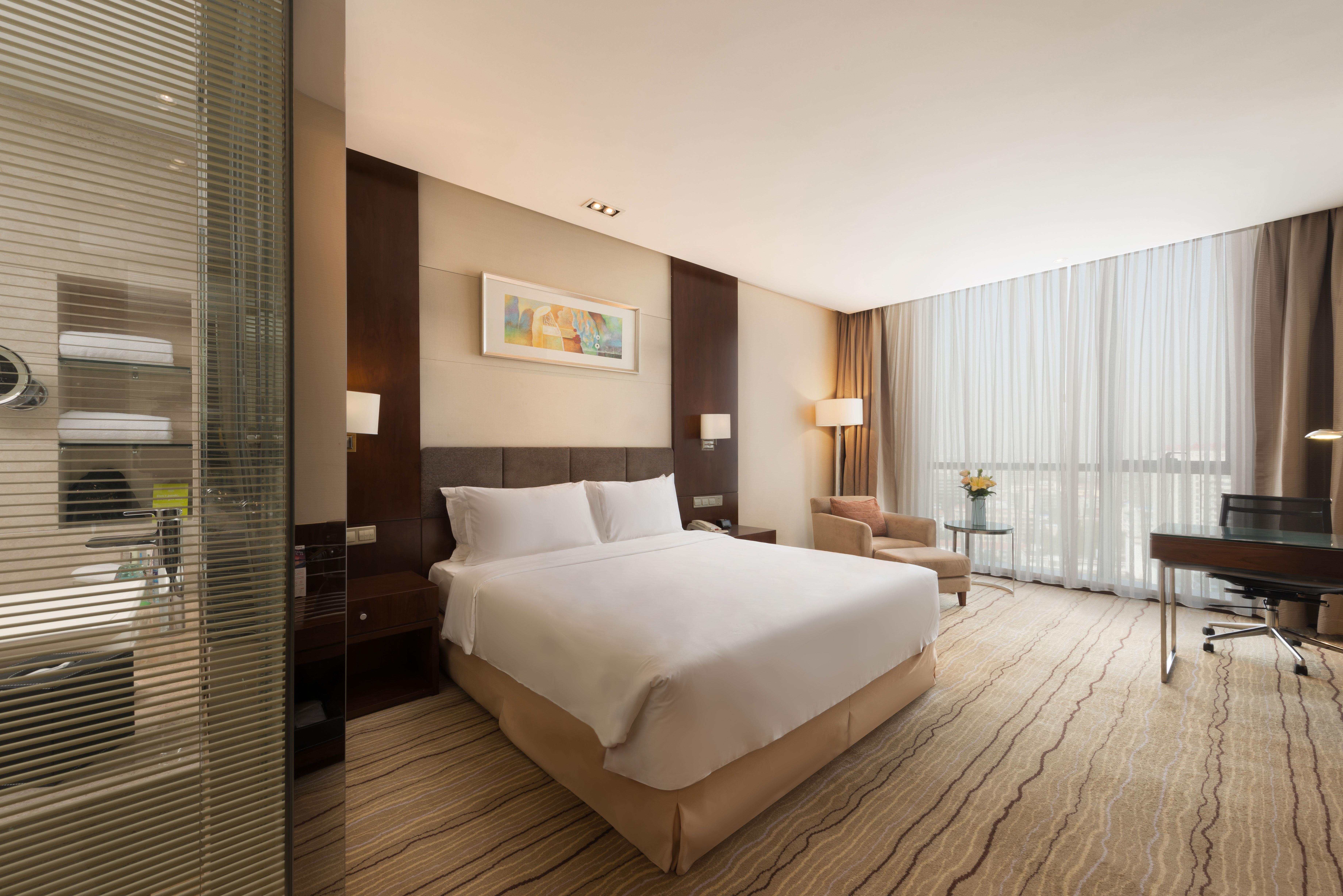 Holiday Inn Taicang City Centre By Ihg Exterior photo