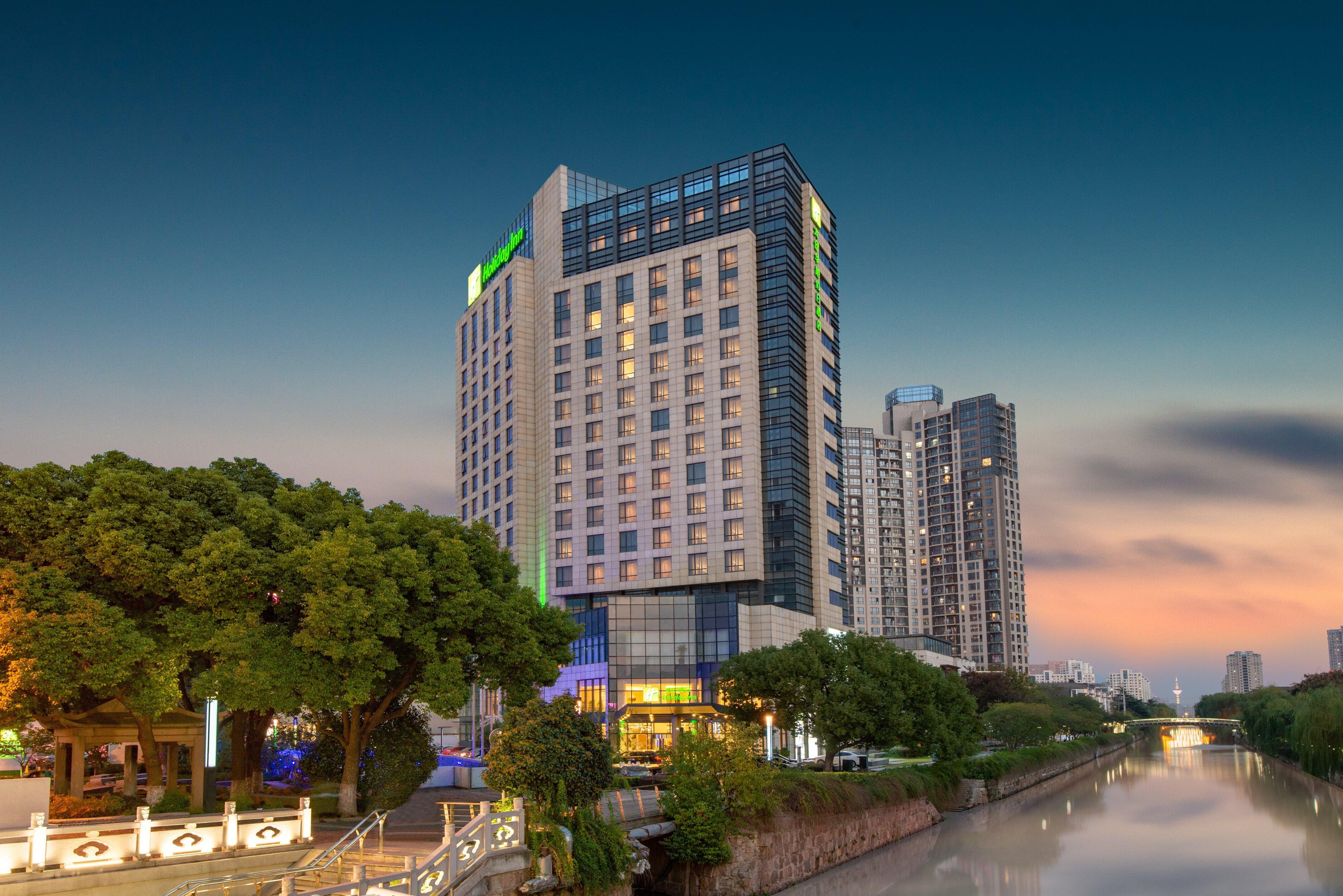 Holiday Inn Taicang City Centre By Ihg Exterior photo